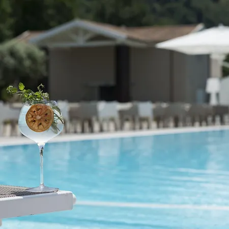 Likò Resort